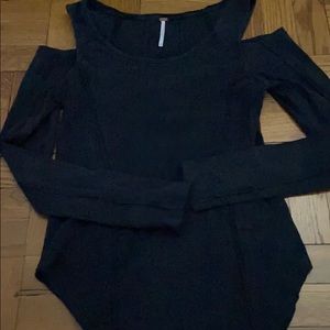 Free People Vintage Off the shoulder sweater!!